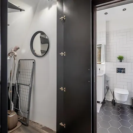 شقة Cosy In Ridzenes